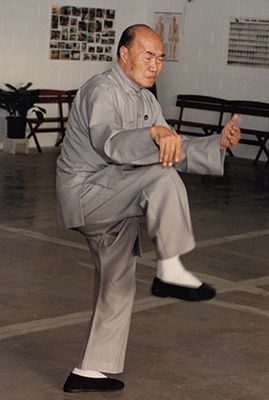 Huang Xingxian. Best student of White Crane Master Xie Zhongxian.